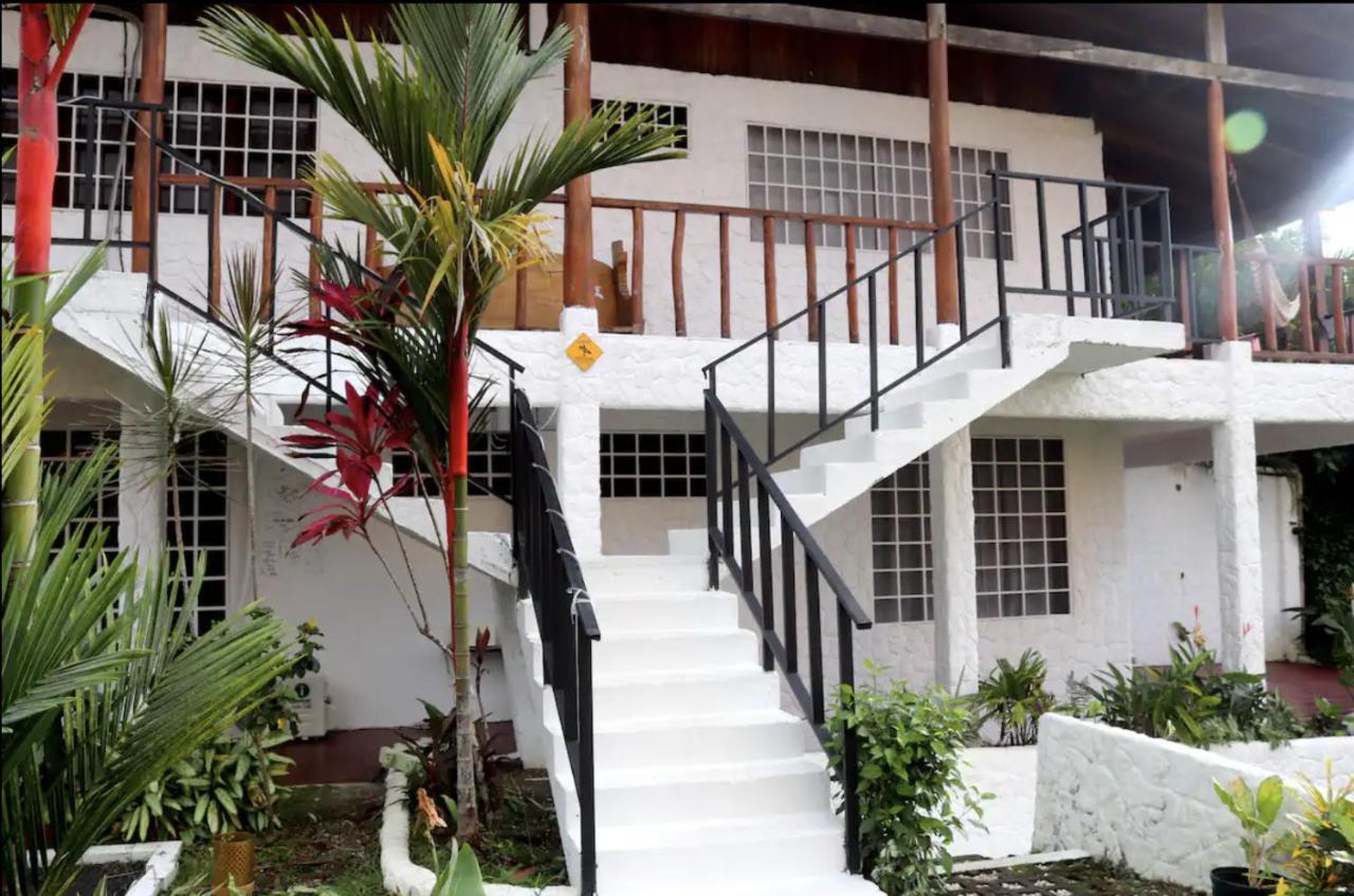 曼努埃尔安东尼奥Casa Geraldo住宿加早餐旅馆 外观 照片